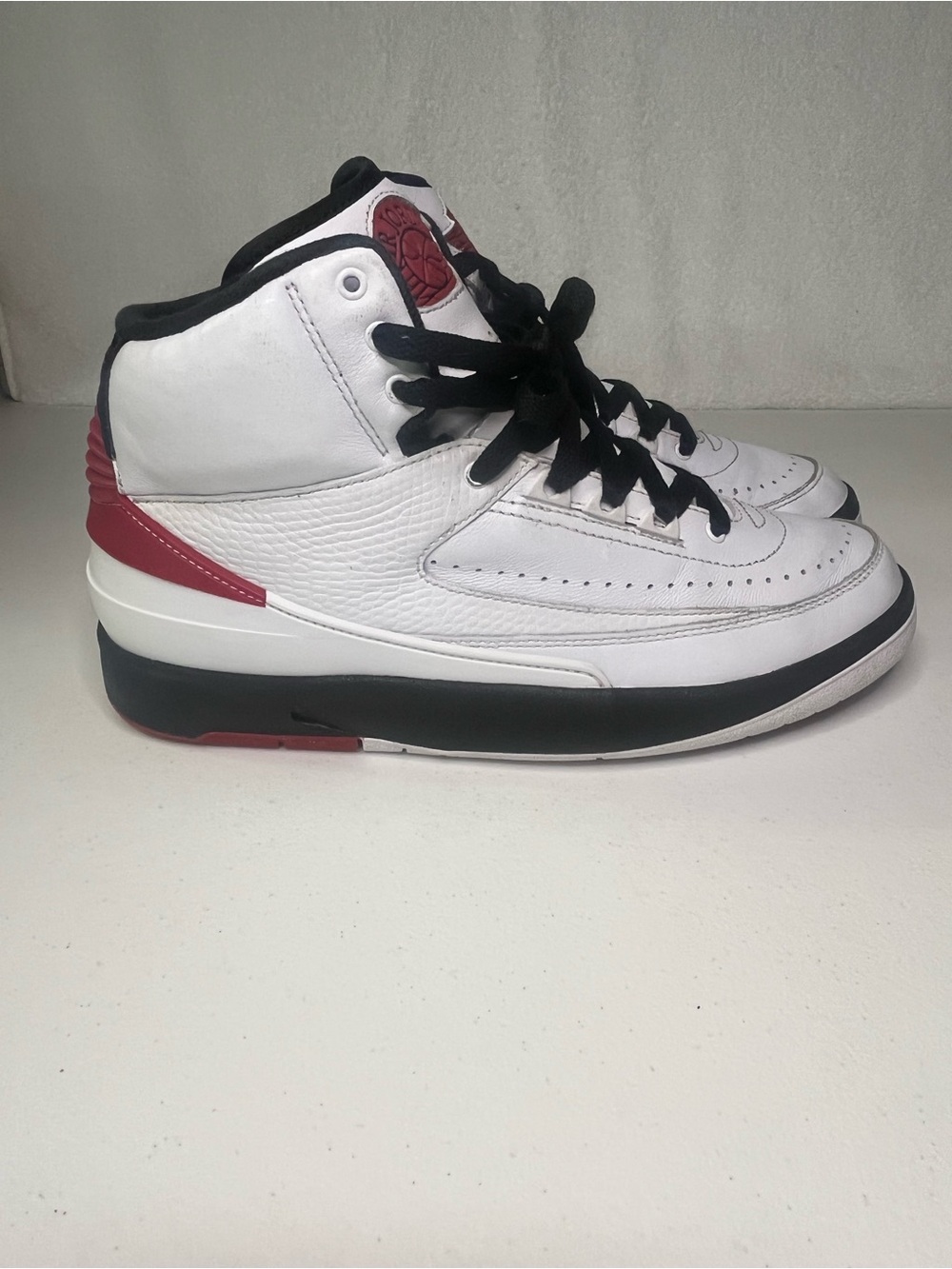 Nike Air Jordan 2 Retro GS Chicago 2022 Size 7Y
